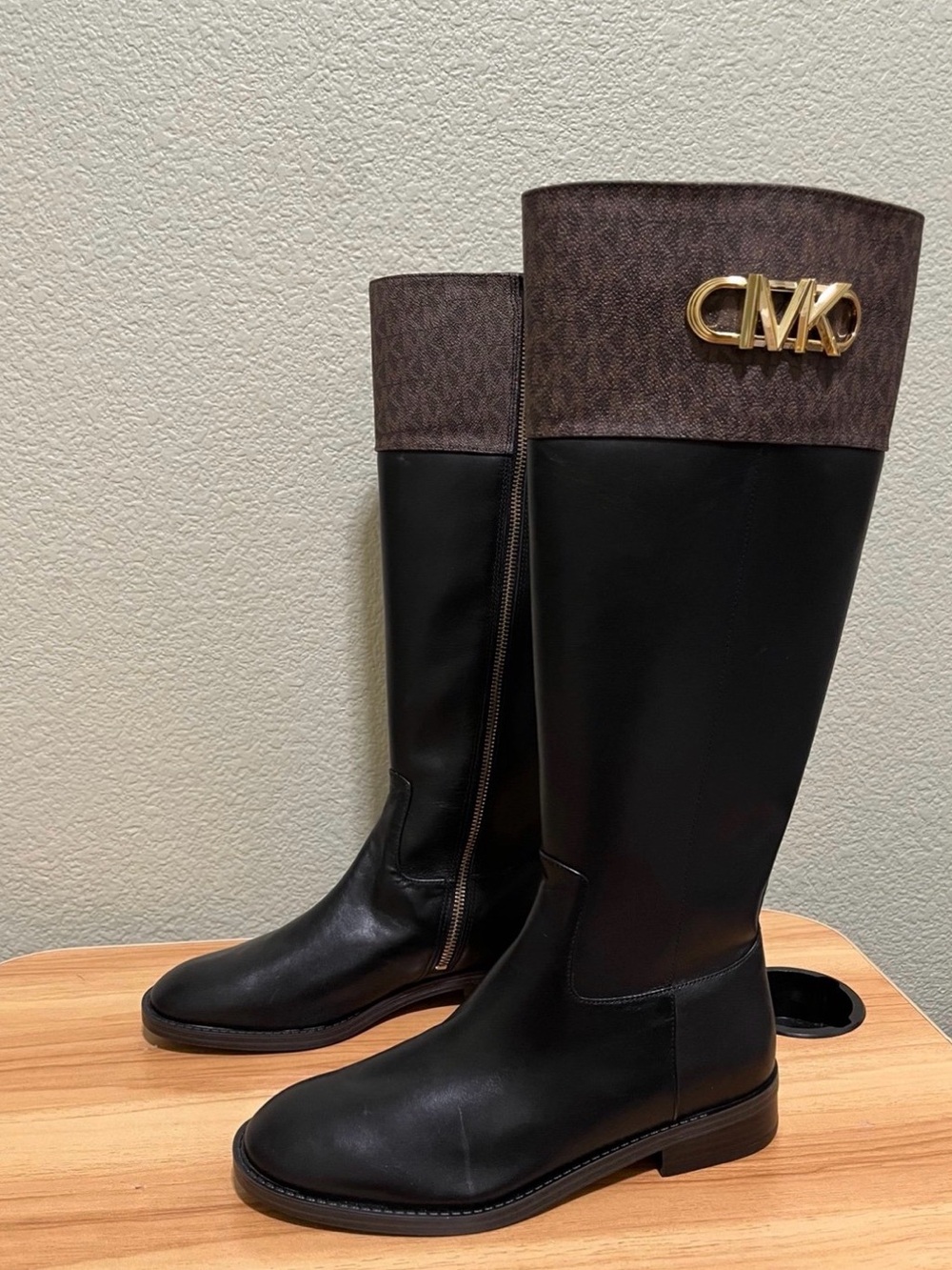 Michael Kors Parker Logo and Leather Boot
- W7.5